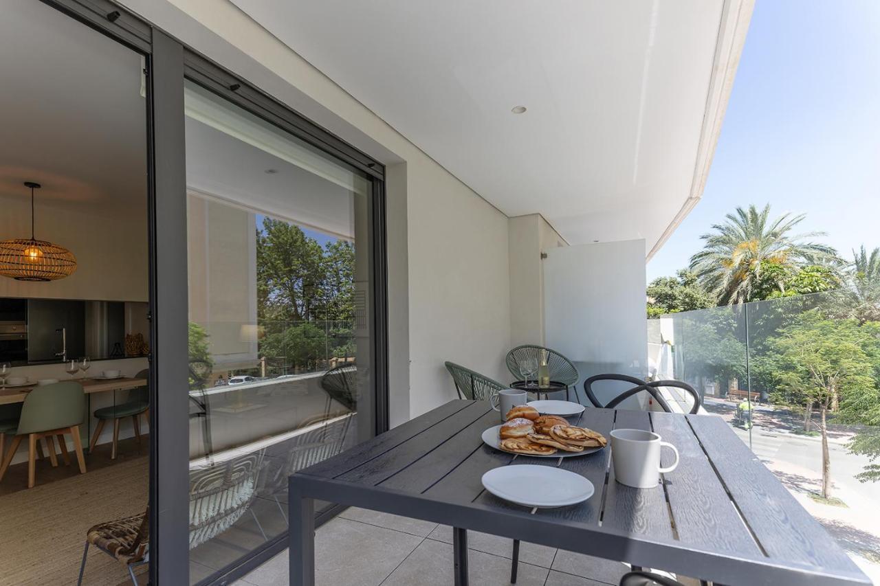 Stylish 2 Bedroom Apartment In Estepona Old Town Dış mekan fotoğraf
